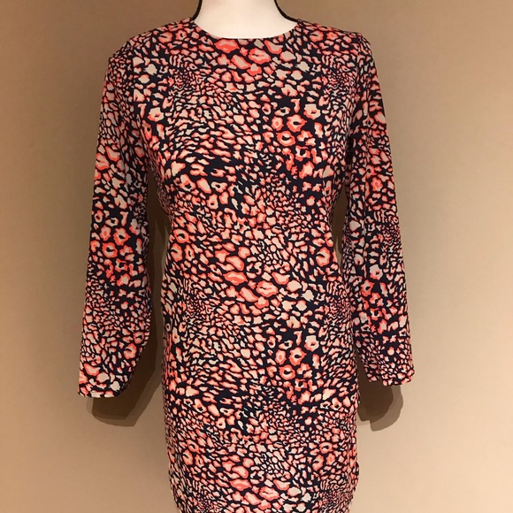 Top Shop Long Sleeve Pattern Dress - Picture 2 of 8